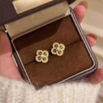 Milk Petal Necklace Set - Image 3