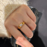 Snowflake Sparkling Ring