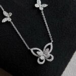 Soft Beam Necklace - Image 3